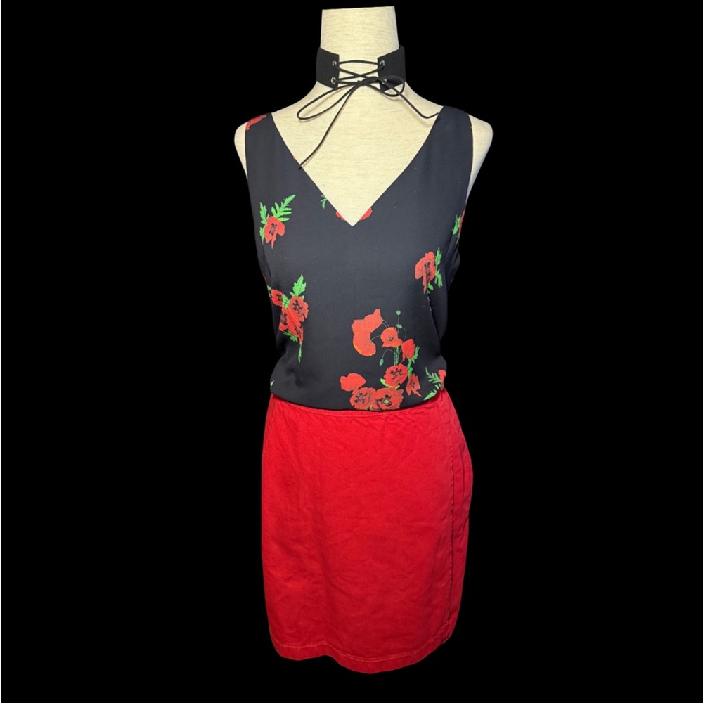 Glam Goth or Office Siren EXPRESS XS Black‎ Red Roses Blouse